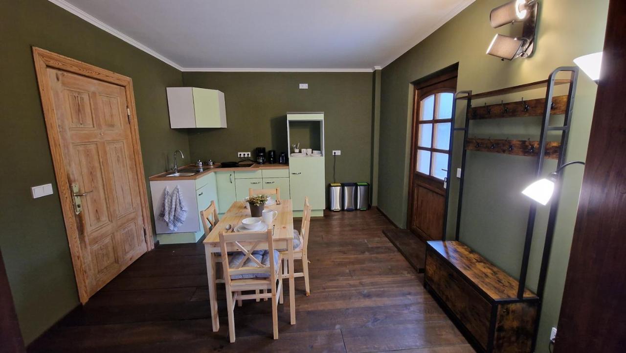 Liebevoll Sanierte Altbauwohnung Waldsieversdorf Exterior foto